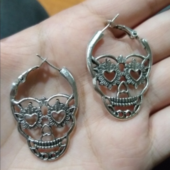 Silver Punk Rock Skull Earrings - Picture 8 of 8